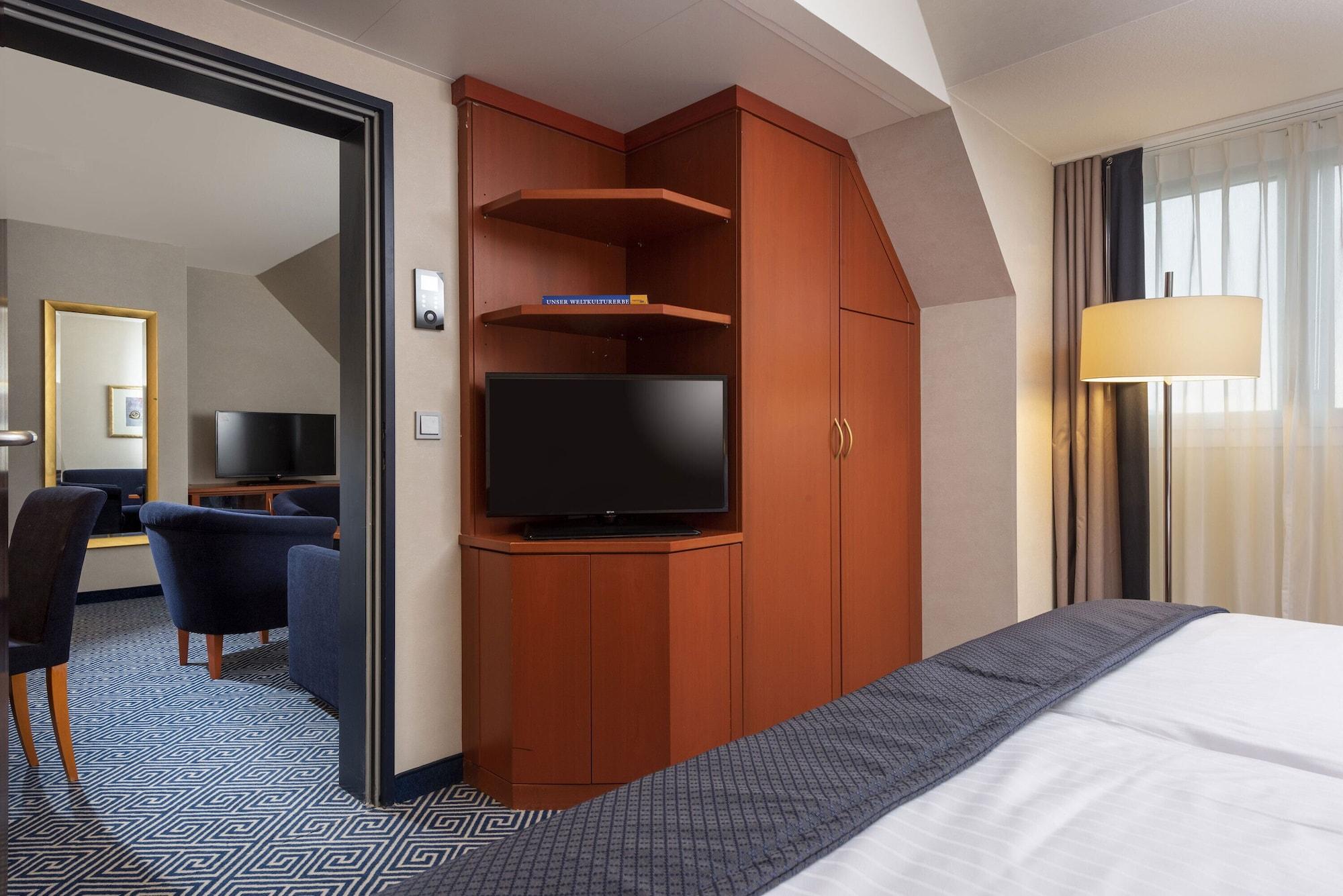 Maritim Hotel Wuerzburg Bagian luar foto