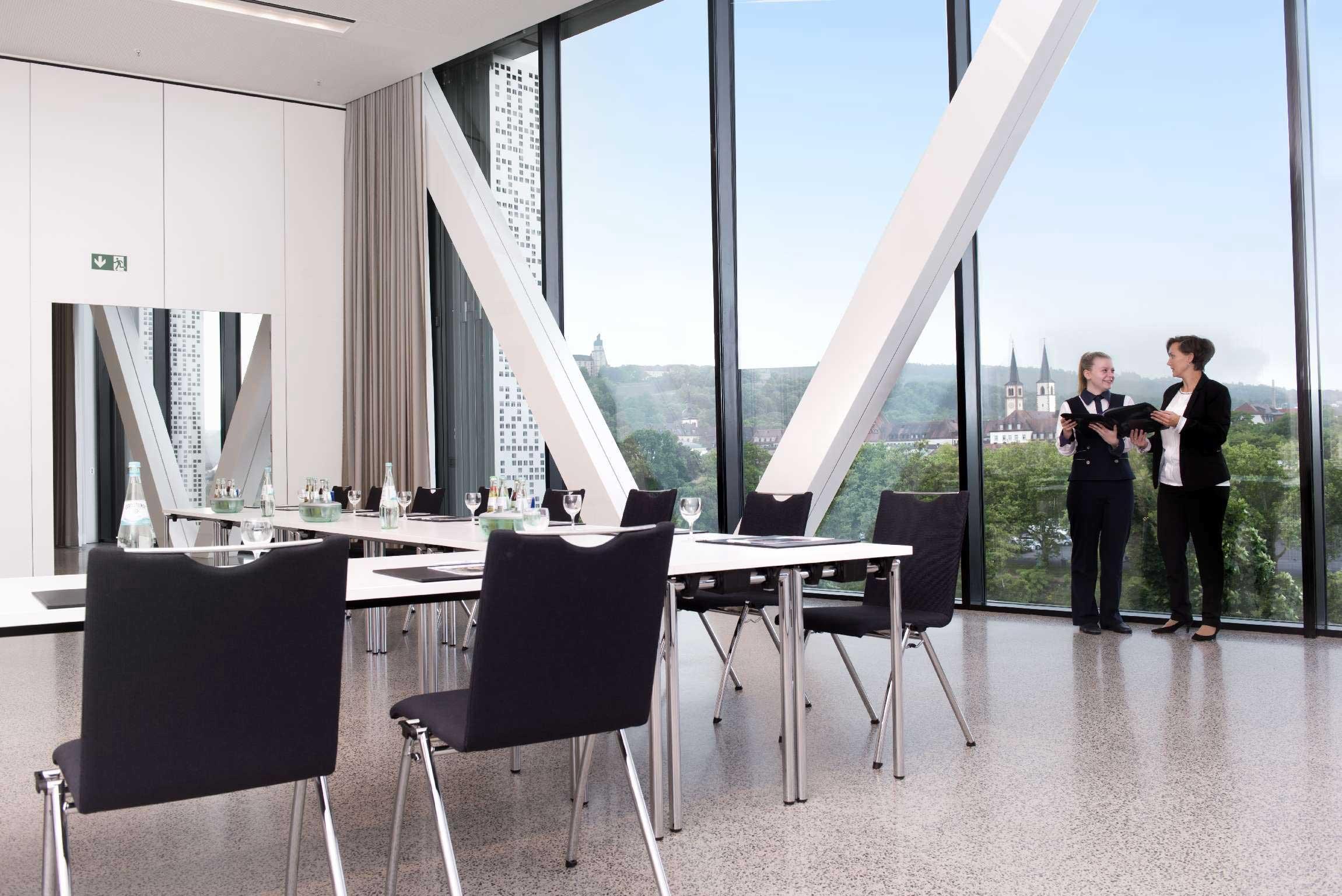 Maritim Hotel Wuerzburg Bagian luar foto