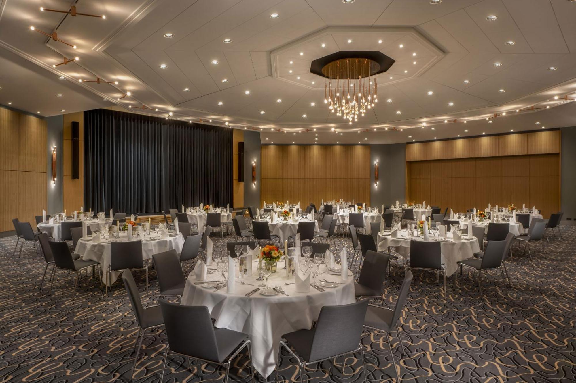 Maritim Hotel Wuerzburg Bagian luar foto